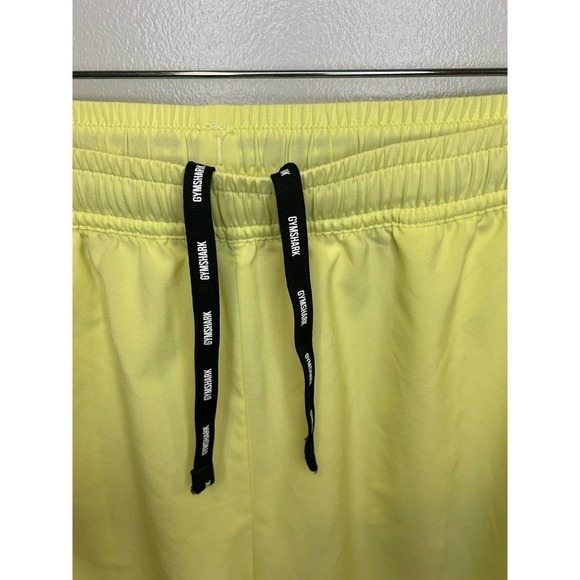 Gymshark Neon Yellow Men's Shorts Size XL - Picture 3 of 6